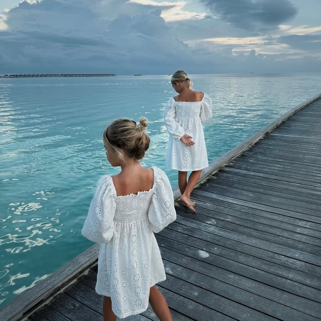 EYELET DRESS WITH PUFF SLEEVES